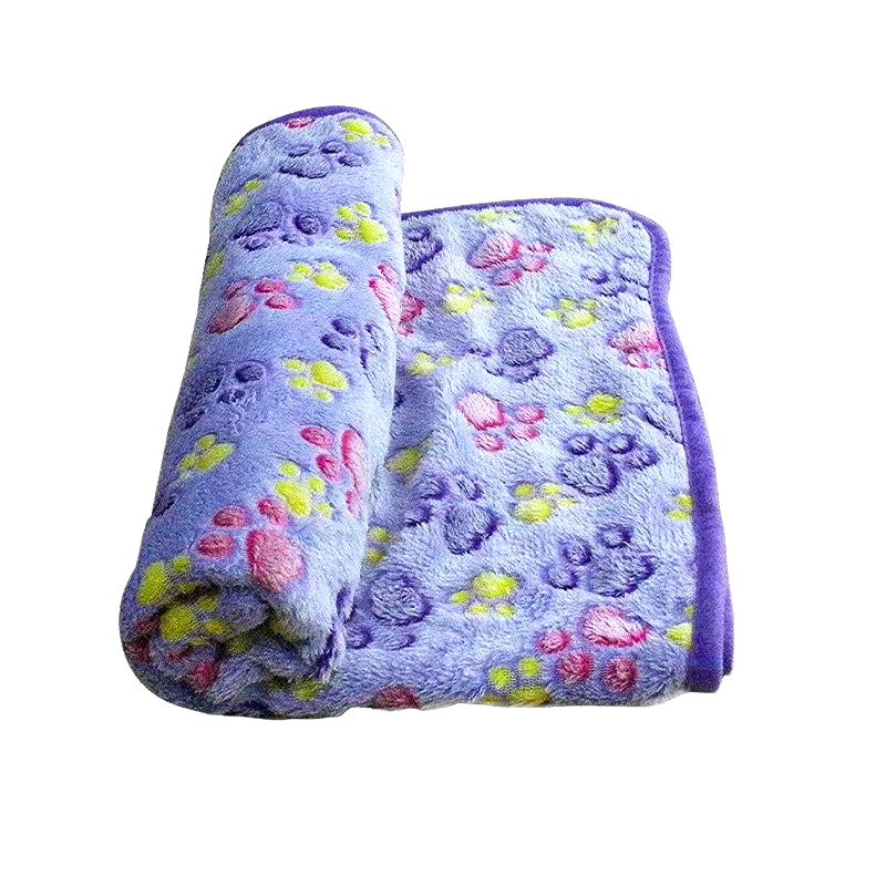 Premium Plush Pet Blanket with Adorable Cartoon Design - Cozy and Warm Mat for Cats and Dogs