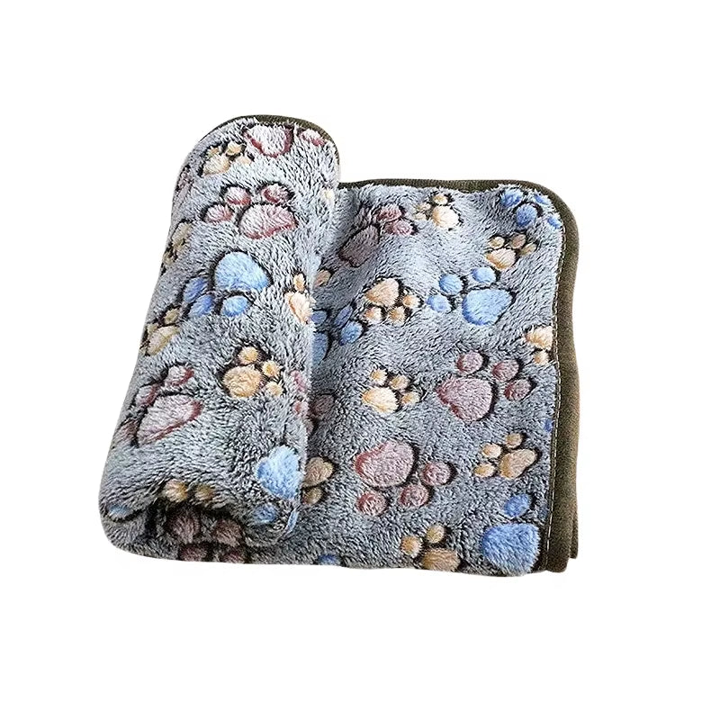 Premium Plush Pet Blanket with Adorable Cartoon Design - Cozy and Warm Mat for Cats and Dogs